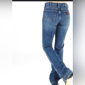 Wrangler Women's Shelby  Classic Blue Trouser Boot Cut Jeans